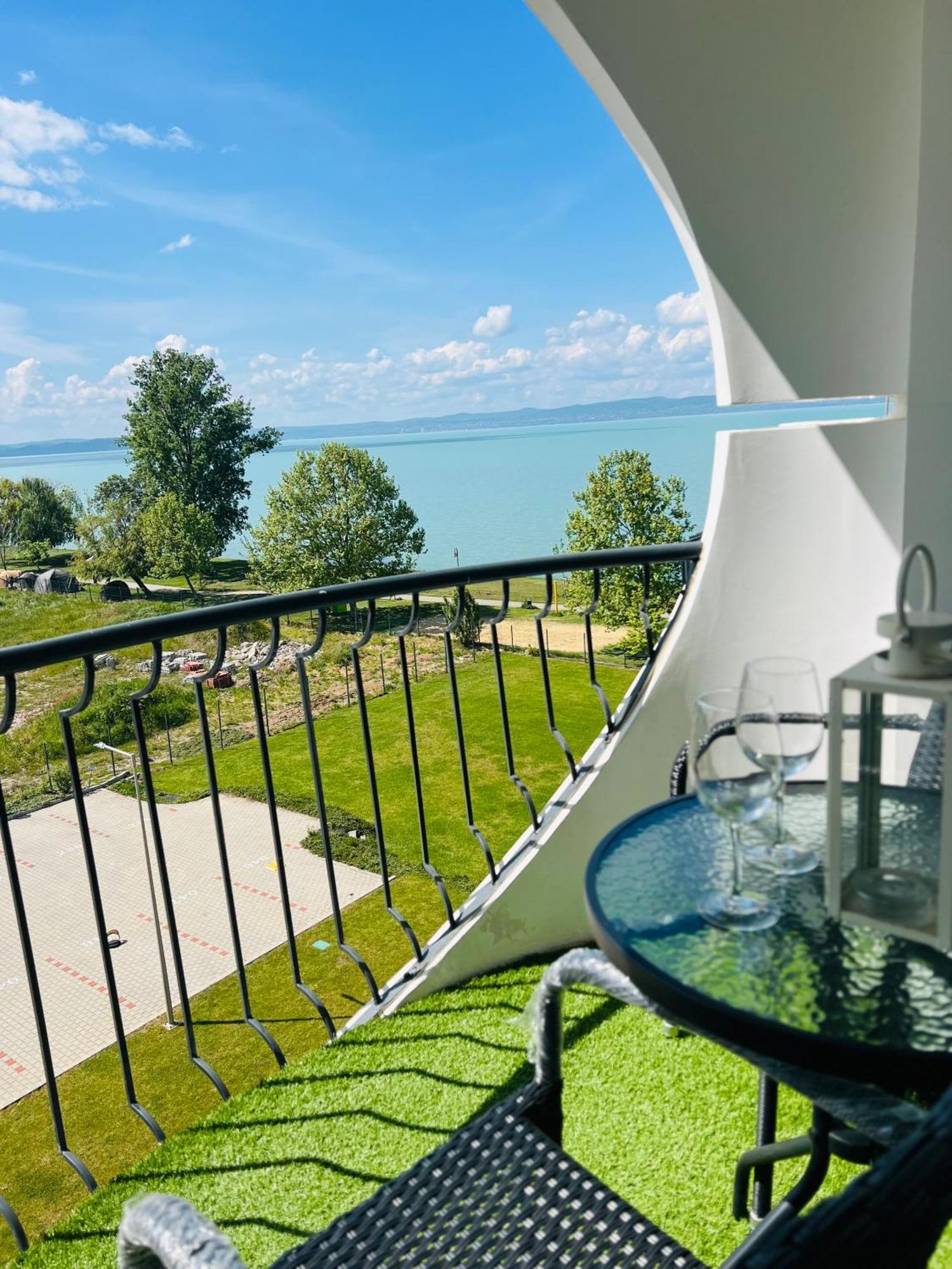 Top Sunset Beach Apartman Siófok Extérieur photo